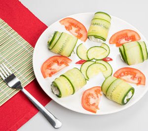 Rulouri castraveti –  raw
