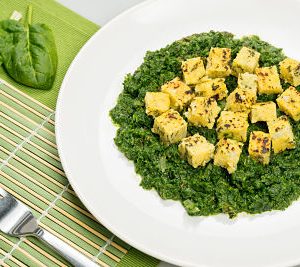 Spanac cu mamaliga crocanta – vegan