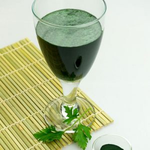 Suc de patrunjel si spirulina – raw