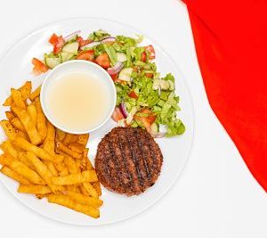 Beyond Meat (proteină de mazăre) cu cartofi din ţelină şi salată – vegan (6)_opt