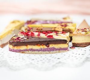 Happy Cakes – 8 felii de tort (1)_opt