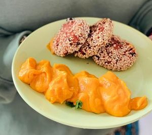 Chifteluţe-din-năut-cu-piure-de-morcov-vegan-ok_opt