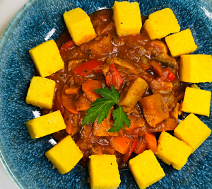 mancarica de hribi cu mamaliguta 2_opt