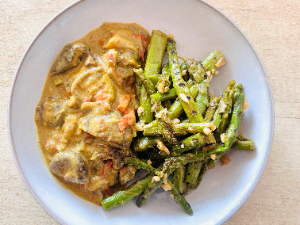 Sparanghel cu shiitake curry