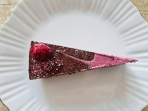 Tort visine si ciocolata – raw